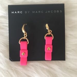 💯 Auth NWT Marc Jacobs Leather Bow Pink Earrings!